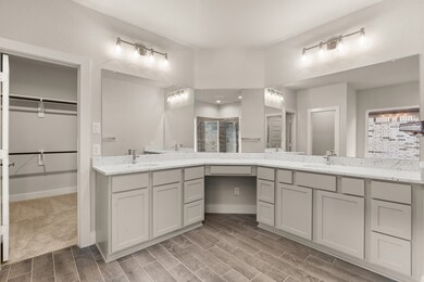 This primary bathroom is definitely move-in ready!