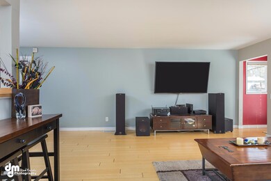2941 Bennett Ave Anchorage AK-large-005-