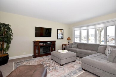 929 S Kent Ave, Elmhurst, IL 60126 - photo 3