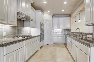 13621 Teal Bluff Ln, Houston, TX 77077 - photo 3