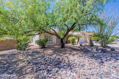 1040 E Crown Ridge Dr, Oro Valley, AZ 85755 - photo 2