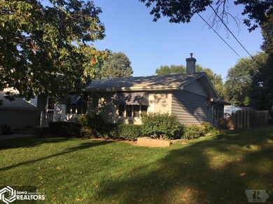 1201 Vista Ave, Shenandoah, IA 51601 - photo 2