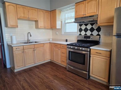 98 Arlington Blvd, North Arlington, NJ 07031 - photo 6