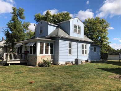 620 W 3rd St S, Newton, IA 50208 - photo 2