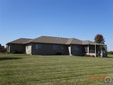 7722 SW 17th St, Topeka, KS 66615 - photo 5