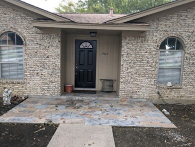 1918 Tulane St, Gainesville, TX 76240 - photo 3