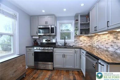 915 Birch Rd, Hellertown, PA 18055 - photo 6