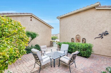 17794 W Cottonwood Ln-large-004-26-Court