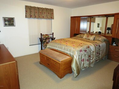 MASTER BEDROOM PHOTO 1