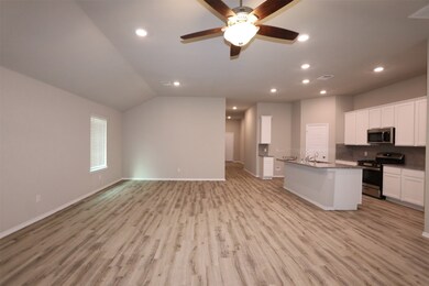 1239 Steed Bluff Dr, Alvin, TX 77511 - photo 3