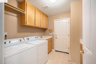 1256 Mokelumne Ct, Antioch, CA 94531 - photo 7