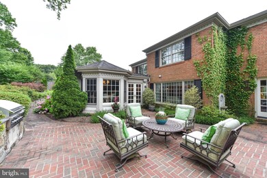 1302 Gatewood Dr, Alexandria, VA 22307 - photo 2