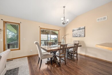 DiningArea