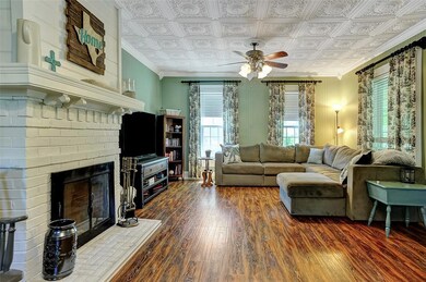 1305 S Crockett St, Sherman, TX 75090 - photo 3