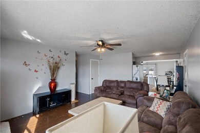 813 Alice Ave, Parsons, KS 67357 - photo 6