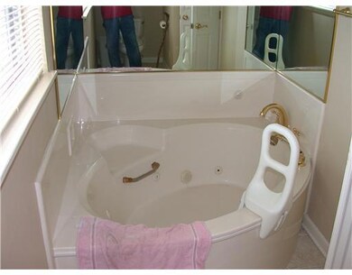 Master Bath/Spa.