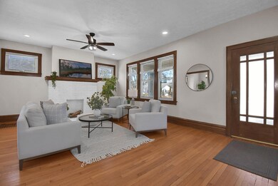 30-web-or-mls-47-e-beaumont-rd