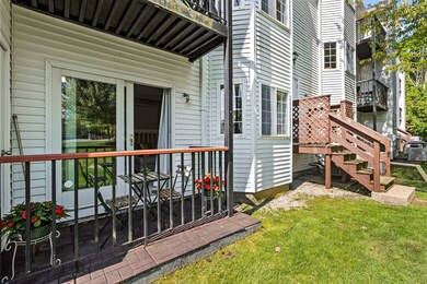 122 Tall Oaks Dr unit J, South Weymouth, MA 02190 - photo 5