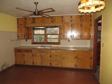 891 Elm Place, Princeton, IL 61356 - photo 7