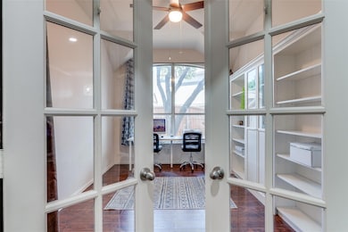 932 Rock Ridge Ct, Hurst, TX 76053 - photo 5