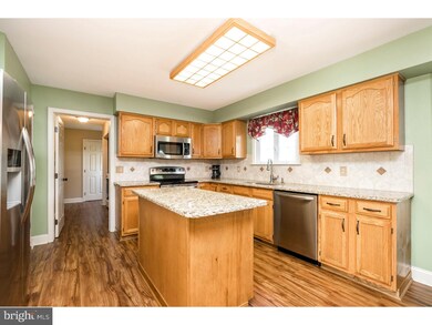 209 Vincent Dr, Honey Brook, PA 19344 - photo 5