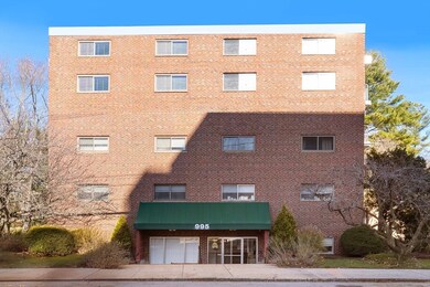 995 Massachusetts Ave unit 404, Arlington, MA 02476 - photo 2