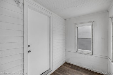 23826 Columbus Ave, Warren, MI 48089 - photo 4