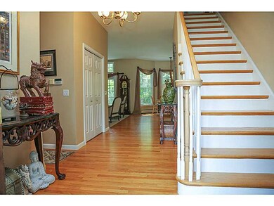4 Magnolia Cir, Greenville, RI 02828 - photo 5