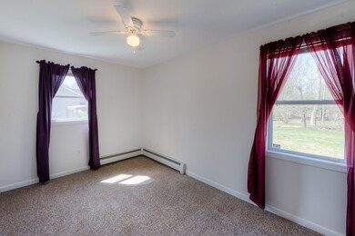 38 Mechanic St, Palmer, MA 01069 - photo 6