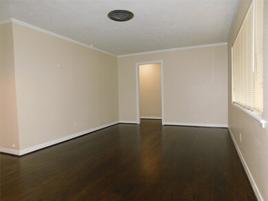 2218 Chantilly Ln, Houston, TX 77018 - photo 4