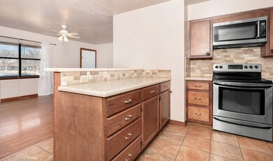 114 Green Meadows Ln, Fredericksburg, TX 78624 - photo 4