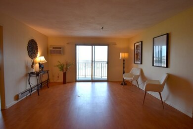 Sagamore Place Condominiums unit 905, Quincy, MA 02171 - photo 7