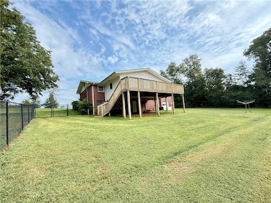 1006 Kaye St, Seneca, SC 29678 - photo 3