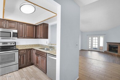 6-web-or-mls-P1167340