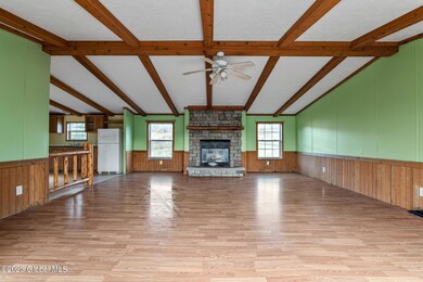 4-web-or-mls-167LumHillRd_09