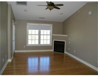 2 Crestview Cir unit 90, Londonderry, NH 03053 - photo 4