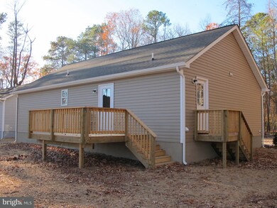 72 Heritage Ln, Colonial Beach, VA 22443 - photo 7