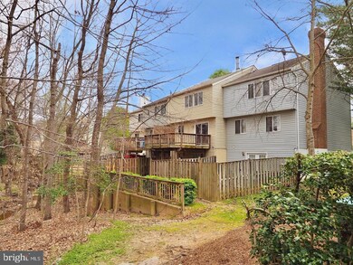 3622 Wharf Ln, Triangle, VA 22172 - photo 2