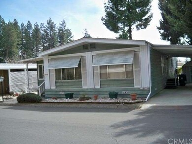 Spacious floor plan in beautiful Sr. Park