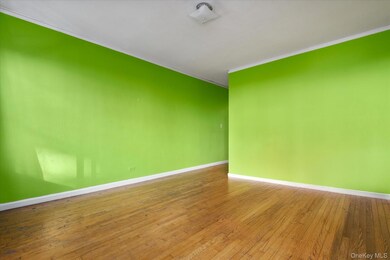 251 Seaman Ave unit 2H, New York, NY 10034 - photo 6