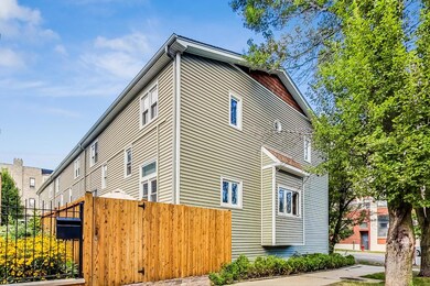 1801 W Roscoe St, Chicago, IL 60657 - photo 4