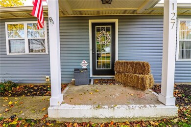 127 E Walnut St, Fountaintown, IN 46130 - photo 5