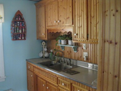 87 W Mount Airy Rd, Shavertown, PA 18708 - photo 4