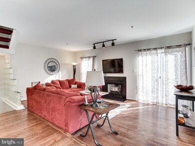 14317 Oxford Dr, Laurel, MD 20707 - photo 4