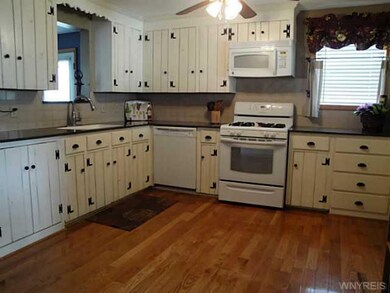 Kitchen Large Open Kitchen, Includes Appliances