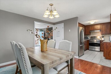 304 Creek St unit 304, Wrentham, MA 02093 - photo 6