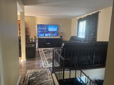 5485 Tamarack Blvd, Columbus, OH 43229 - photo 5