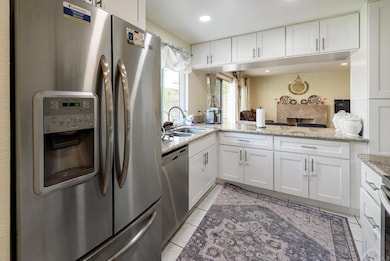 9378 Twin Mountain Cir, San Diego, CA 92126 - photo 5