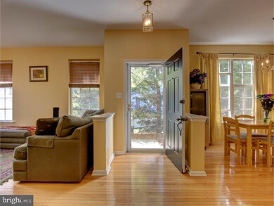 1701 Dahlia Cir, Dayton, NJ 08810 - photo 4