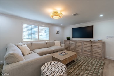 503 Broad Ave S unit 503, Naples, FL 34102 - photo 3